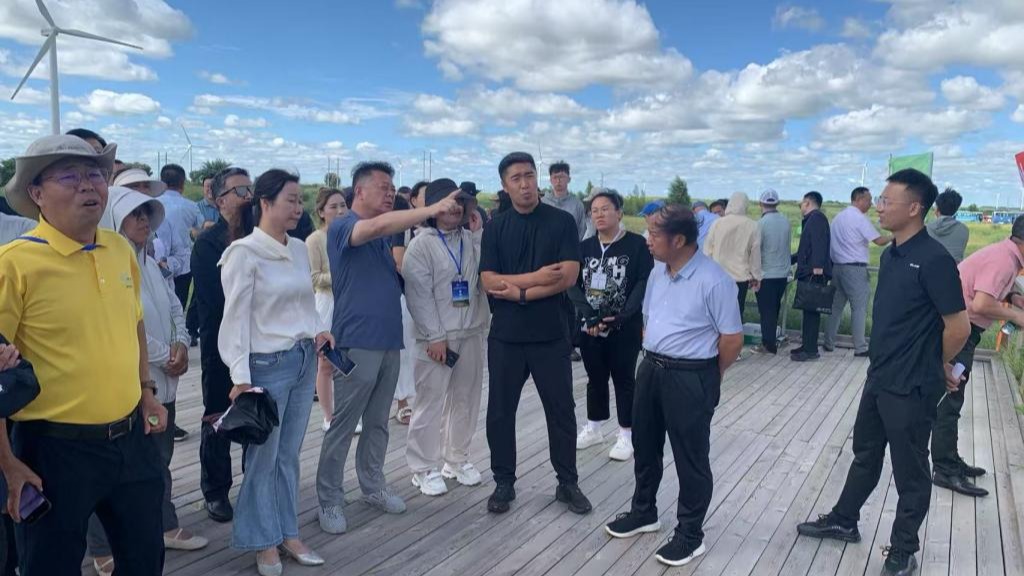 我院畜草与绿色农业研究所科研人员参加第六届全国草业科学院所长联盟大会
